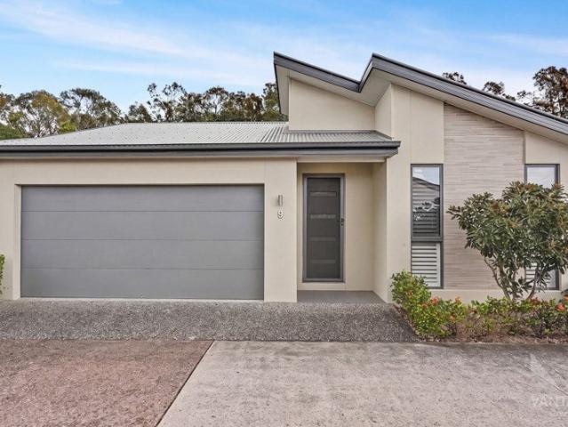 Stunning 3 Bed + 2 Car Garage in Luxury Resort Syle Community