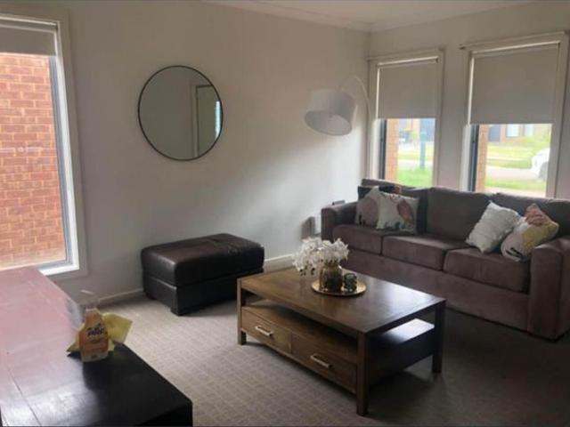 Stunning 3 Bedroom 2 lounge 2 bathroom Family Home in Quiet Kurungjang