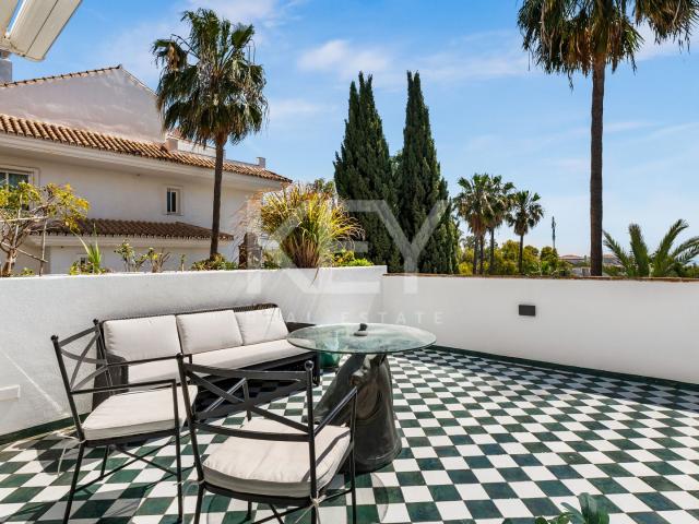 Stunning 3 Bedroom Apartment in Marbella Golden Mile