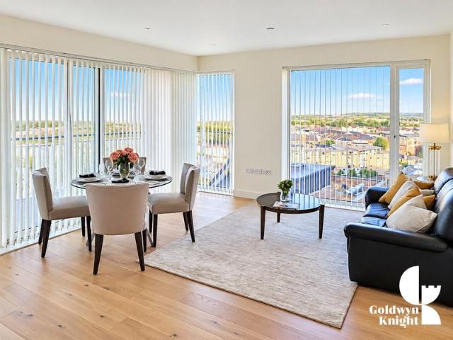 Stunning 3 Bedroom Apartment SE18