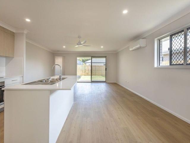 Stunning 3 Bedroom Duplex in Pacific Heights!