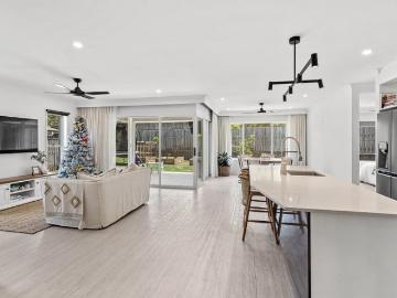 Stunning 3 Bedroom Family Home + Study