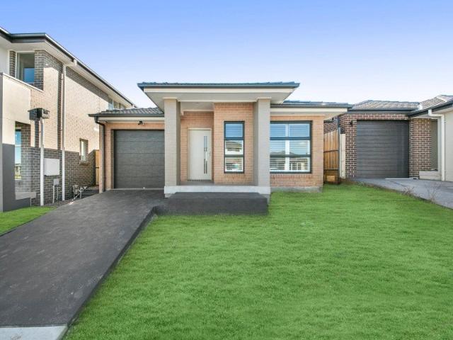 Stunning 3 bedroom home available now