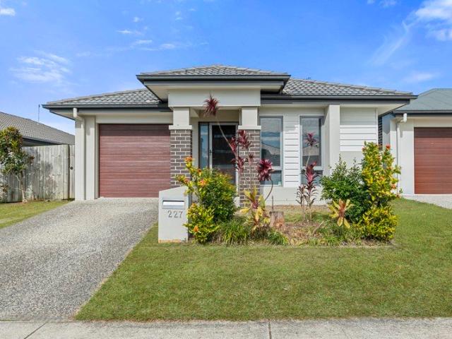 Stunning 3 bedroom Home in Yarrabilba Your Perfect Property Awaits!