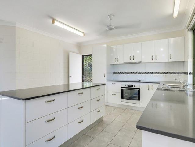 Stunning 3 Bedroom Home in Desirable Bakewell