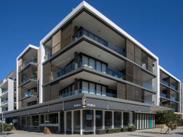 Stunning 3 bedroom Ocean facing Apartment Available in North Fremantle