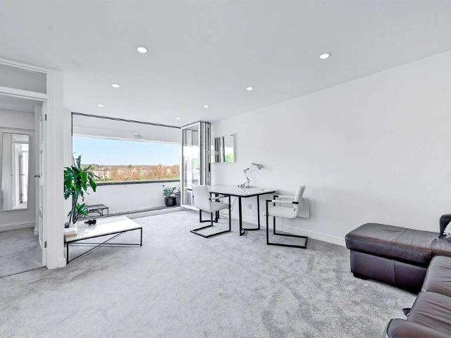 Stunning 3 Bedroom Penthouse Apartment with Breathtaking Views