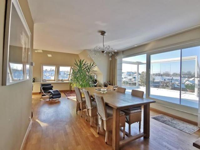 Stunning 3 bedroom penthouse with a large terrace