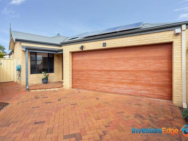 Stunning 3 Bedroom Residence in Karrinyup Modern Design, Convenient Living!