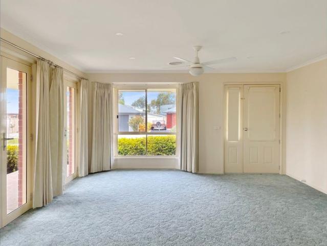 Stunning 3 Bedroom Residence