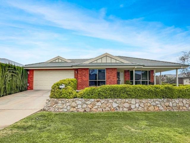 Stunning 3 Bedroom Residence