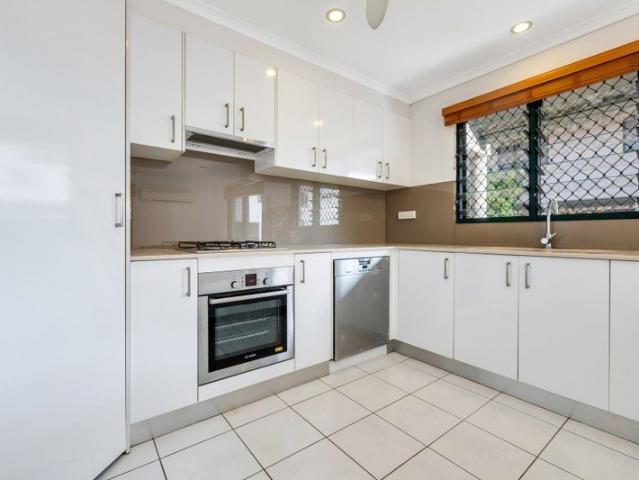 Stunning 3 Bedroom Townhouse in Cullen Bay