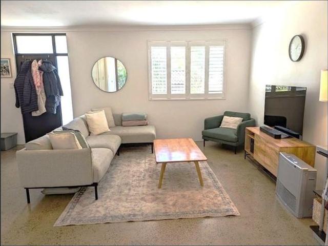 Stunning 3 Bedroom Townhouse in prime location