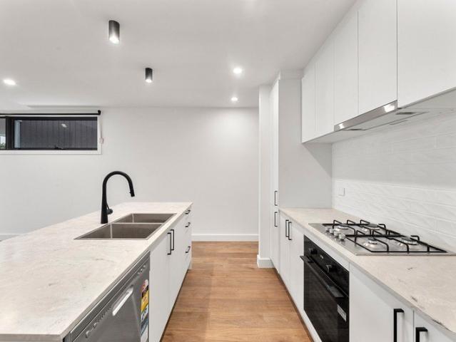 Stunning 3 level Terrace Home in Central Location!