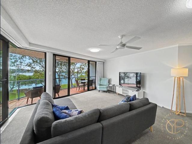 Stunning Three Bedroom Apartment with Panoramic Maroochy River Views