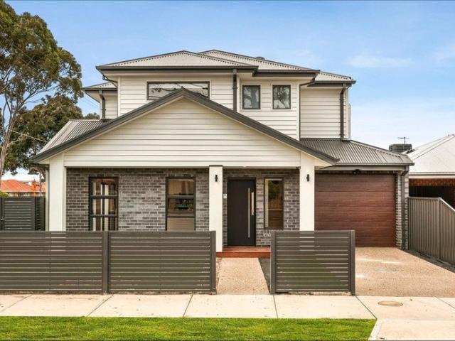 STUNNING THREE BEDROOM HOME