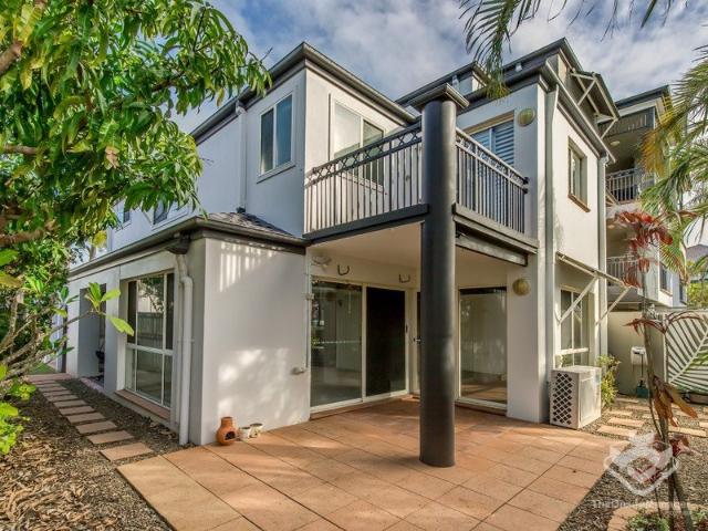 STUNNING THREE BEDROOM RESIDENCE WITH DIRECT POOL ACCESS