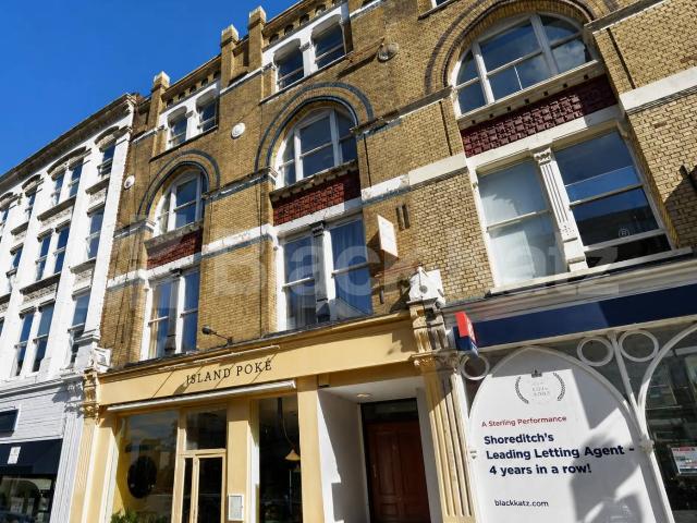 Stunning Three Double Bedroom, Two Bathroom Apartment in Heart of Shoreditch
