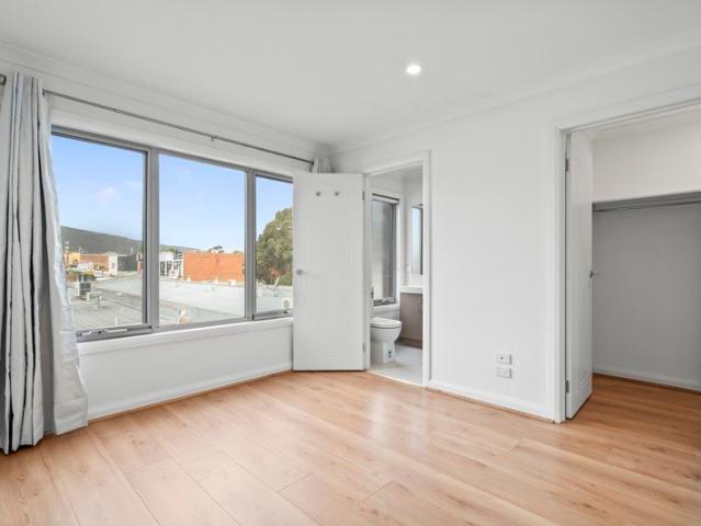 Stunning three storey townhouse
