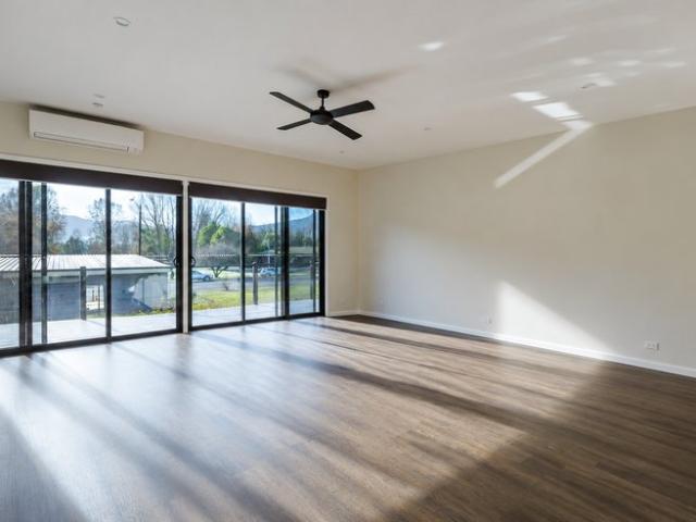 Stunning townhouse available for rent