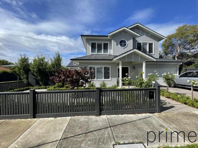 Stunning Townhouse in Prime Position!