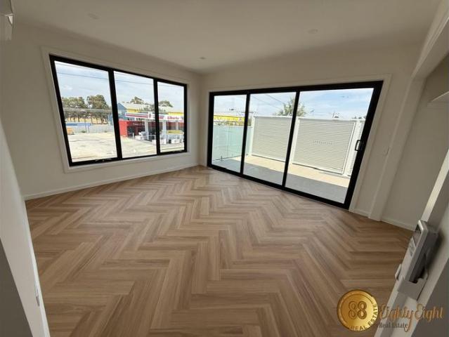 Stunning Townhouses in Prime Maidstone Location!