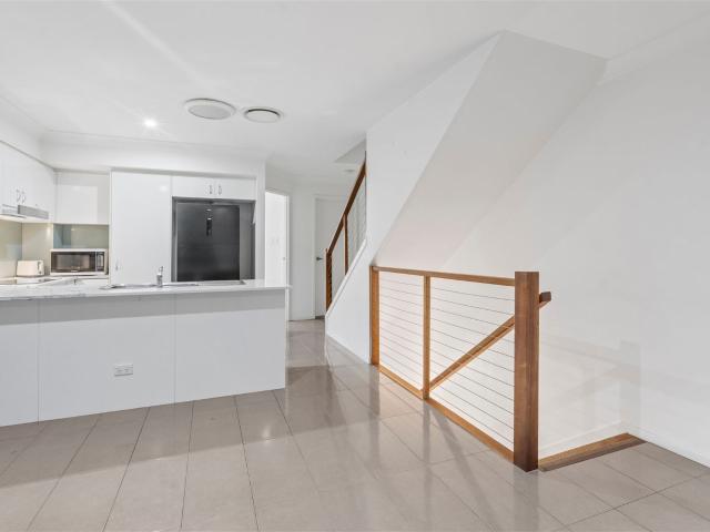 Stunning Tri Level Townhouse in the heart of Zillmere