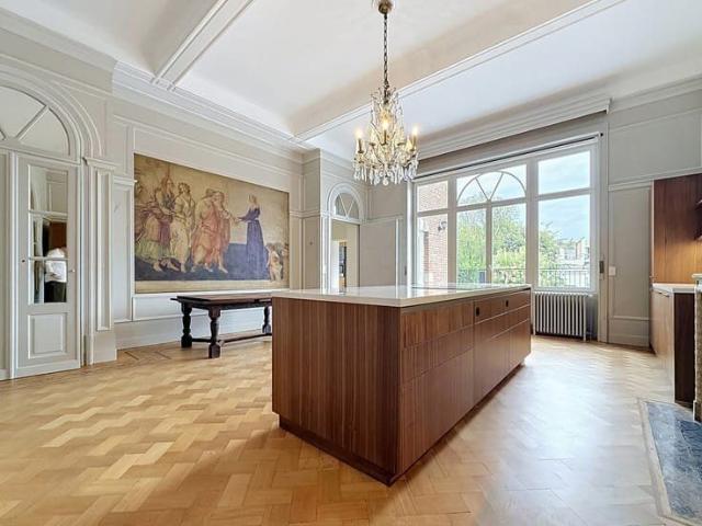 Stunning triplex with terrace and garden – Brugmann