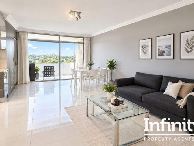 STUNNING TWO BEDROOM WITH SPECTACULAR VIEWS