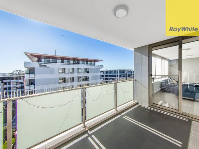 STUNNING TWO BEDROOM PLUS STUDY ON 9TH FLOOR WITH PARRAMATTA SKYLINE VIEWS LIVING BY THE RIVERBANK