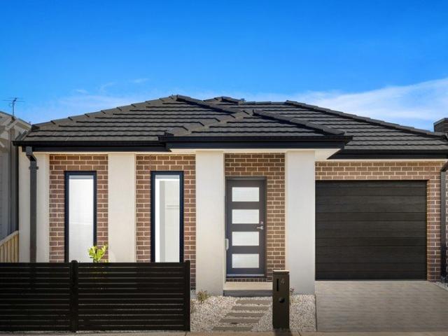 Stunning Turnkey Living & Incredible Investment Potential!