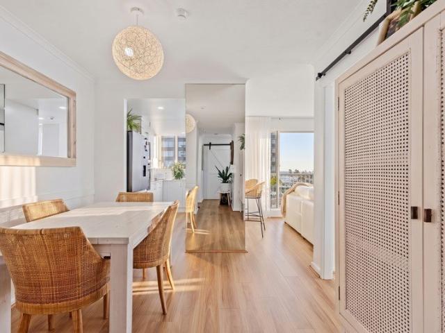 Stunning Unit In The Moorings Best Buy In Surfers Paradise Turn Key Ready To Go Must Be Sold!