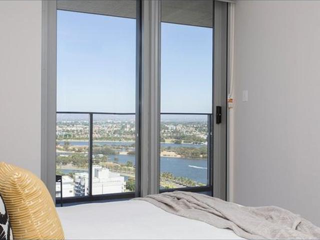 STUNNING VIEWS @ $1080 per week