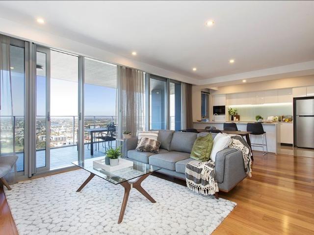 Stunning Views @ $1080 Per Week