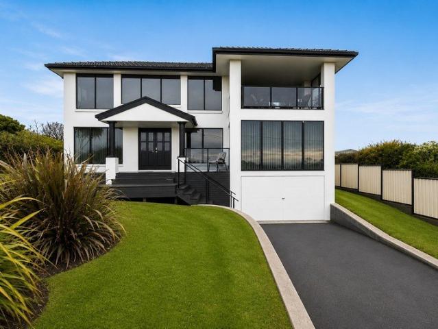 Stunning Views, Exceptional Space & Premium Living