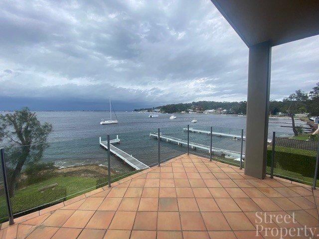 STUNNING VIEWS FROM THIS 3 BEDROOM WATERFRONT APARTMENT
