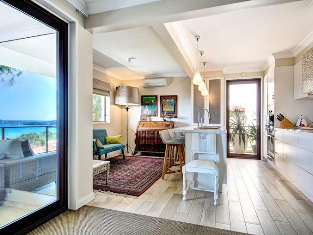 STUNNING VIEWS. FURNISHED THREE BEDROOM APARTMENT