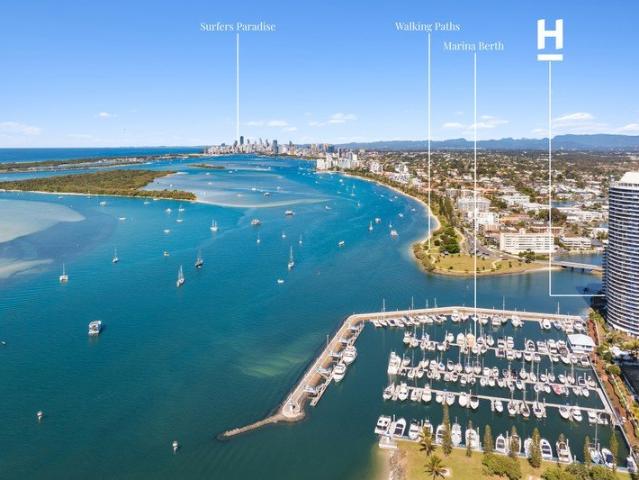 Stunning Views, Luxury Apartment, Must See