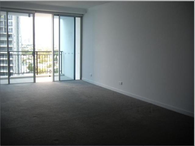 STUNNING VIEWS OF SPARKLING CITYSCAPE! 2 BEDROOM, 2 BATHROOM