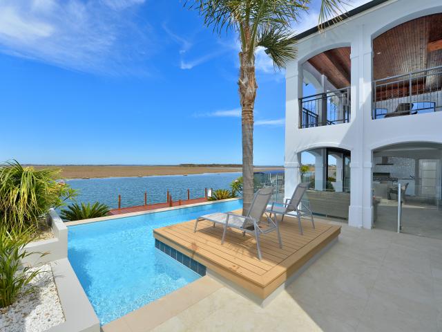 Stunning views over the Peel Inlet