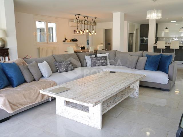 Stunning Villa for Rent in Nueva Andalucía
