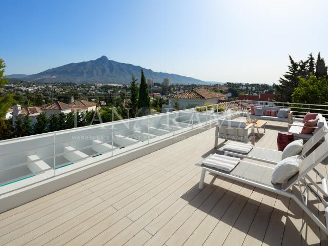Stunning villa only a few minutes walk from amenties in Nueva Andalucía