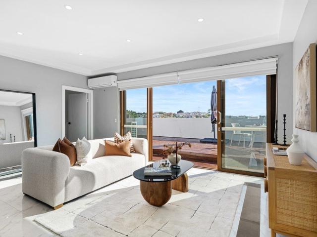 Stunning Water Views