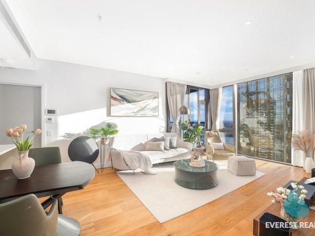 Stunning Waterfront Apartment with Luxurious Features