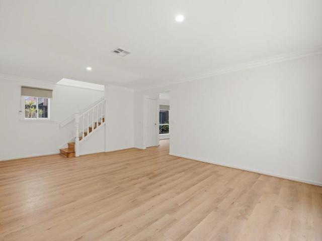Stunning Waterfront Family Home in Patterson Lakes