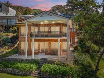 Cockle Creek, Newcastle - Balcony, Parking