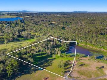 Stunning Acreage Last Block Available Ready to Build