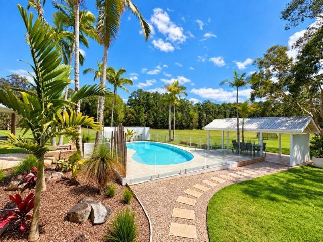 Stunning Acreage Living