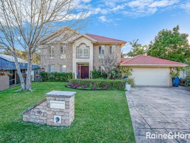 Stunning and extremely spacious 5 bedroom home Coming soon