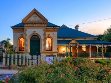 Stunning and Iconic Property